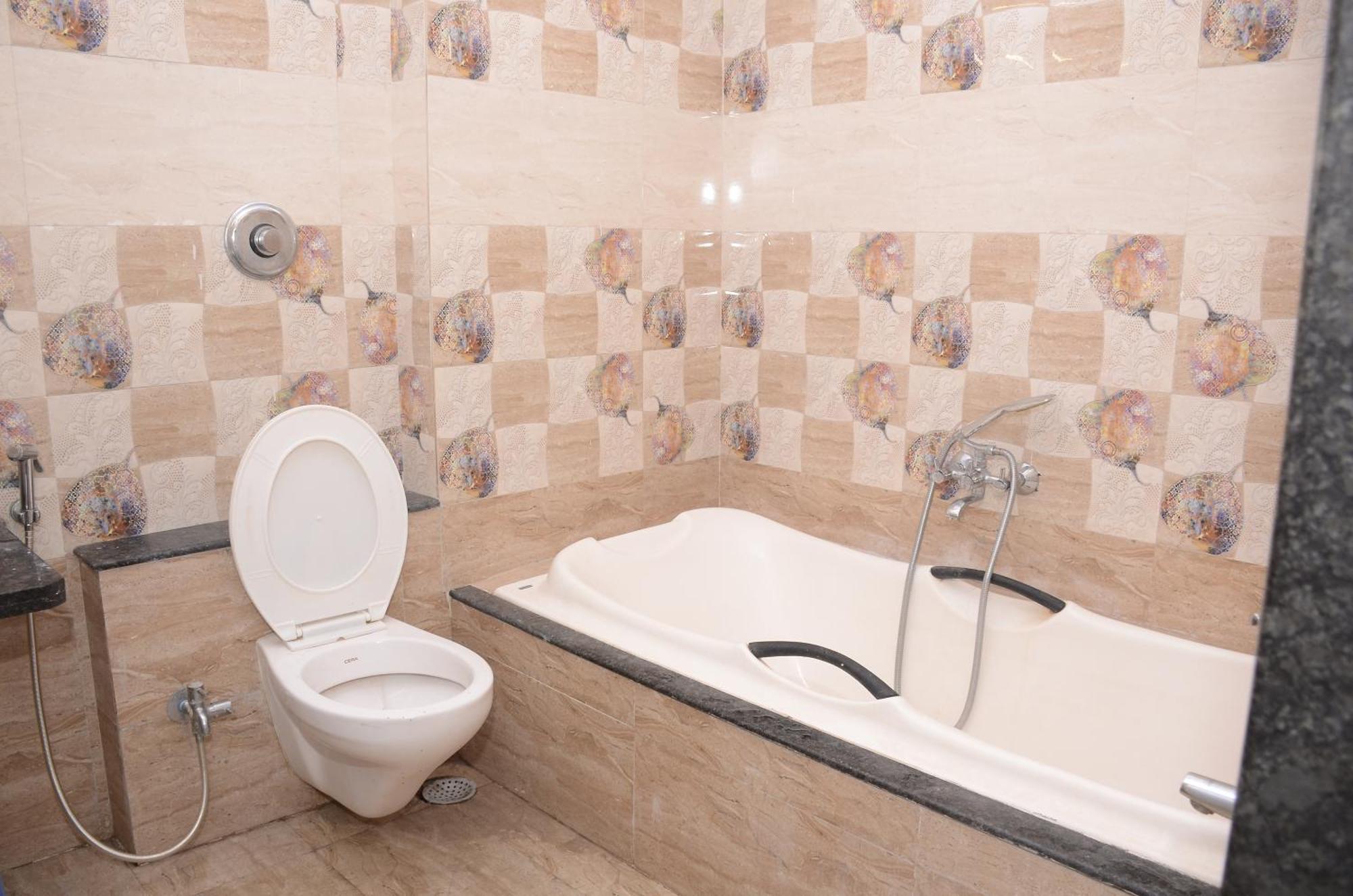 Kurandvad Hotel Mangalam מראה חיצוני תמונה